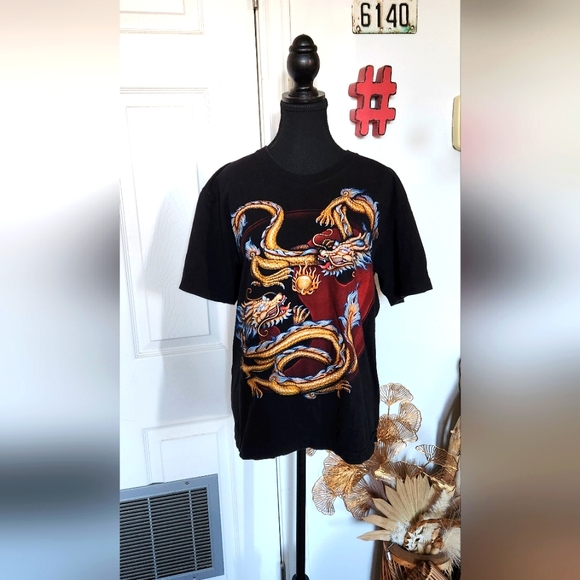 Vintage 90s single stitch Chinese dragon  🐉 graphic shirt - Picture 1 of 7